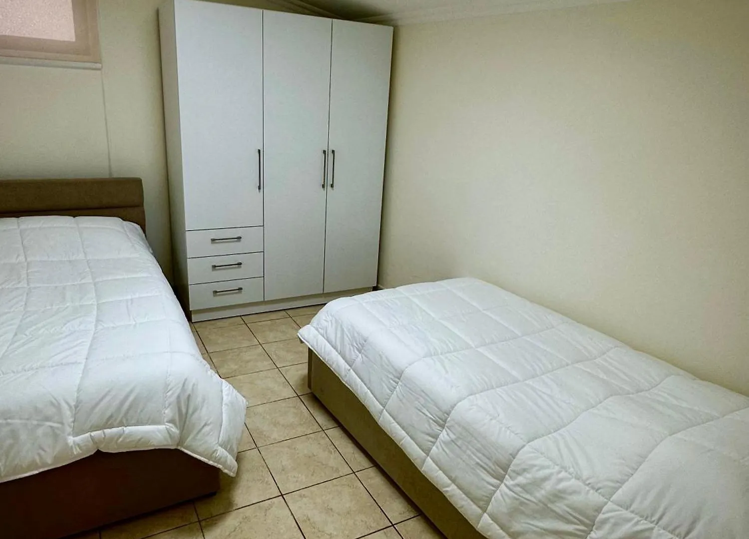 Br'S New Bazaar Villa Tirana 0*,  Albania
